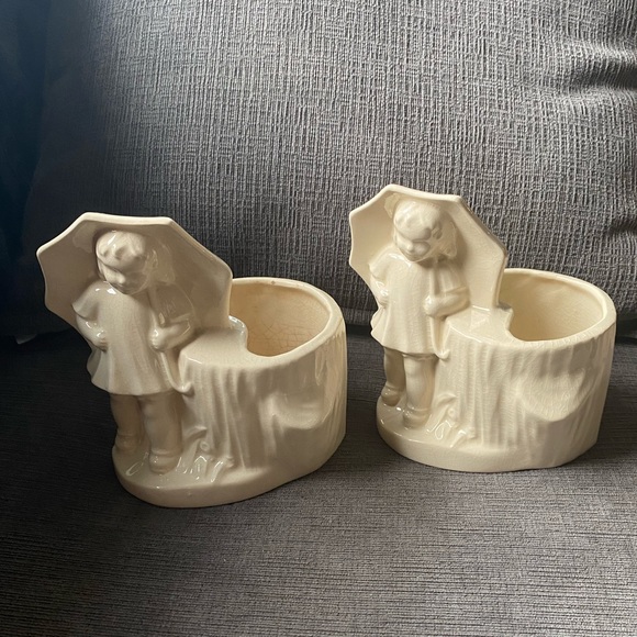 Vintage Pair of Little Girl with Umbrella (Morton’s Salt Girl) Cream Planters